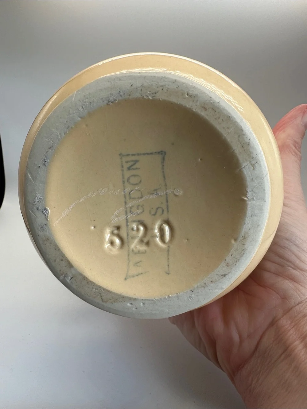 Vintage Abingdon USA Pottery 9” Vase Beige Handled Art Deco 1940s Stamped #520🌹💐